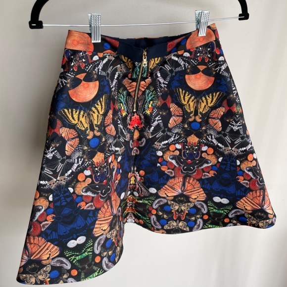 Alice & Olivia A-line structured skirt - Picture 2 of 3